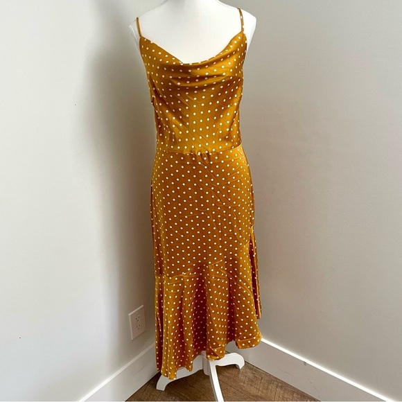 Anthropologie J.O.A Just One Answer Josie Polka Dot Slip Dress Gold Size Large - Picture 5 of 12